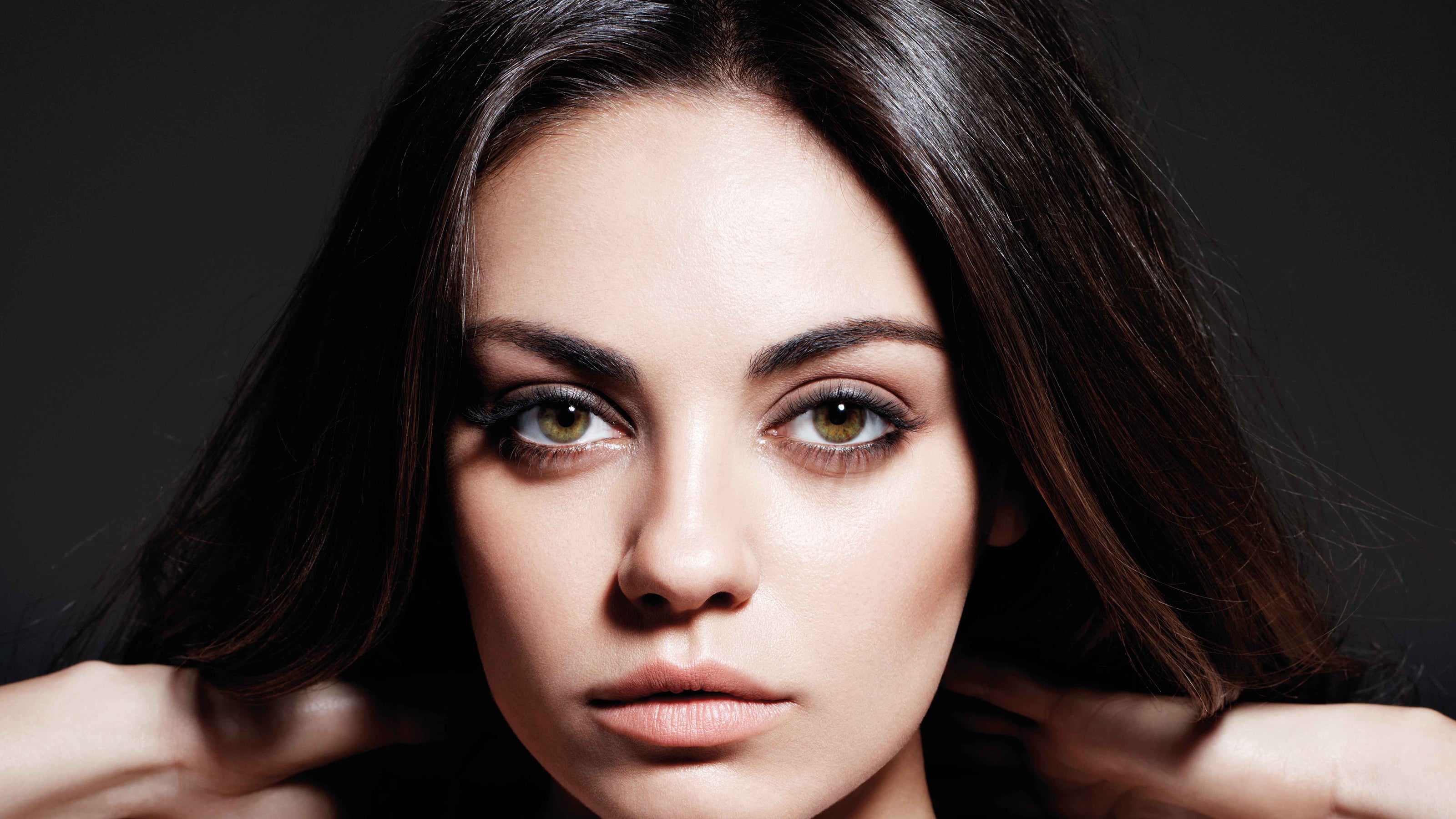 Mila-Kunis-appointed-first-brand-ambassador-of-Gemfields-Romanov-necklace-Fabergé-and-using-Gemfields-ethical-Zambian-emeralds-2013