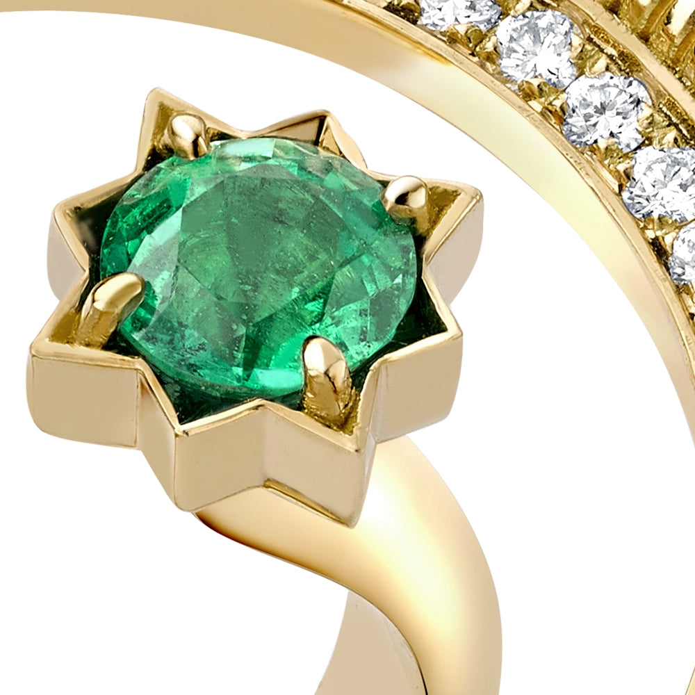 Hilal Yellow Gold Emerald & Diamond Ring | Fabergé
