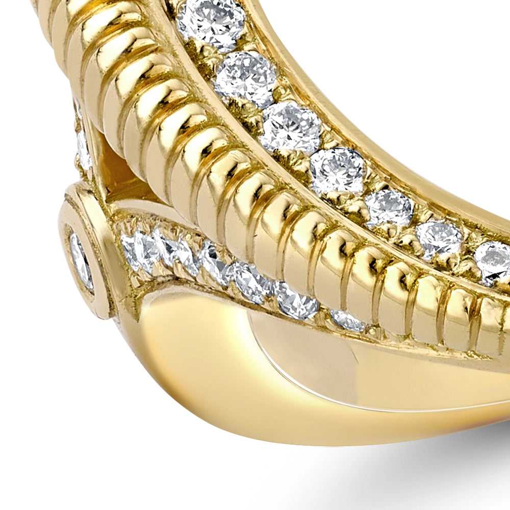 Hilal Yellow Gold Emerald & Diamond Ring | Fabergé