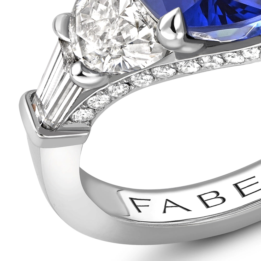 Platinum 10.03ct Cushion Cut Blue Sapphire Ring Set With Diamonds | Fabergé