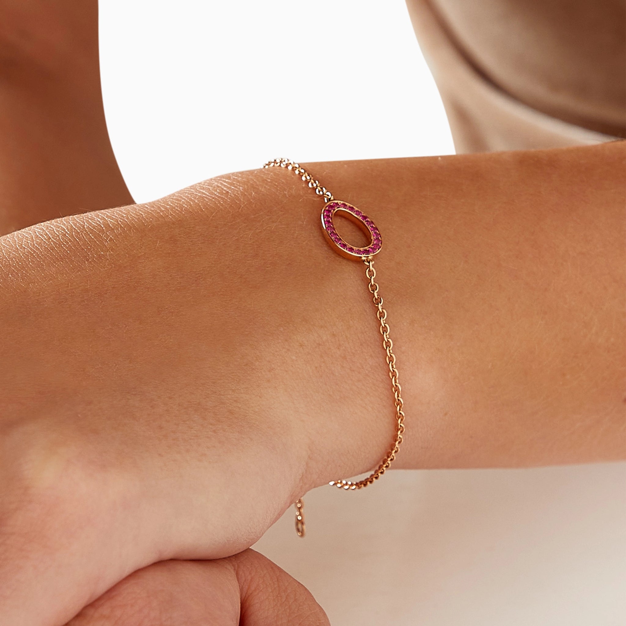 Rose Gold Ruby Egg Chain Bracelet | Fabergé