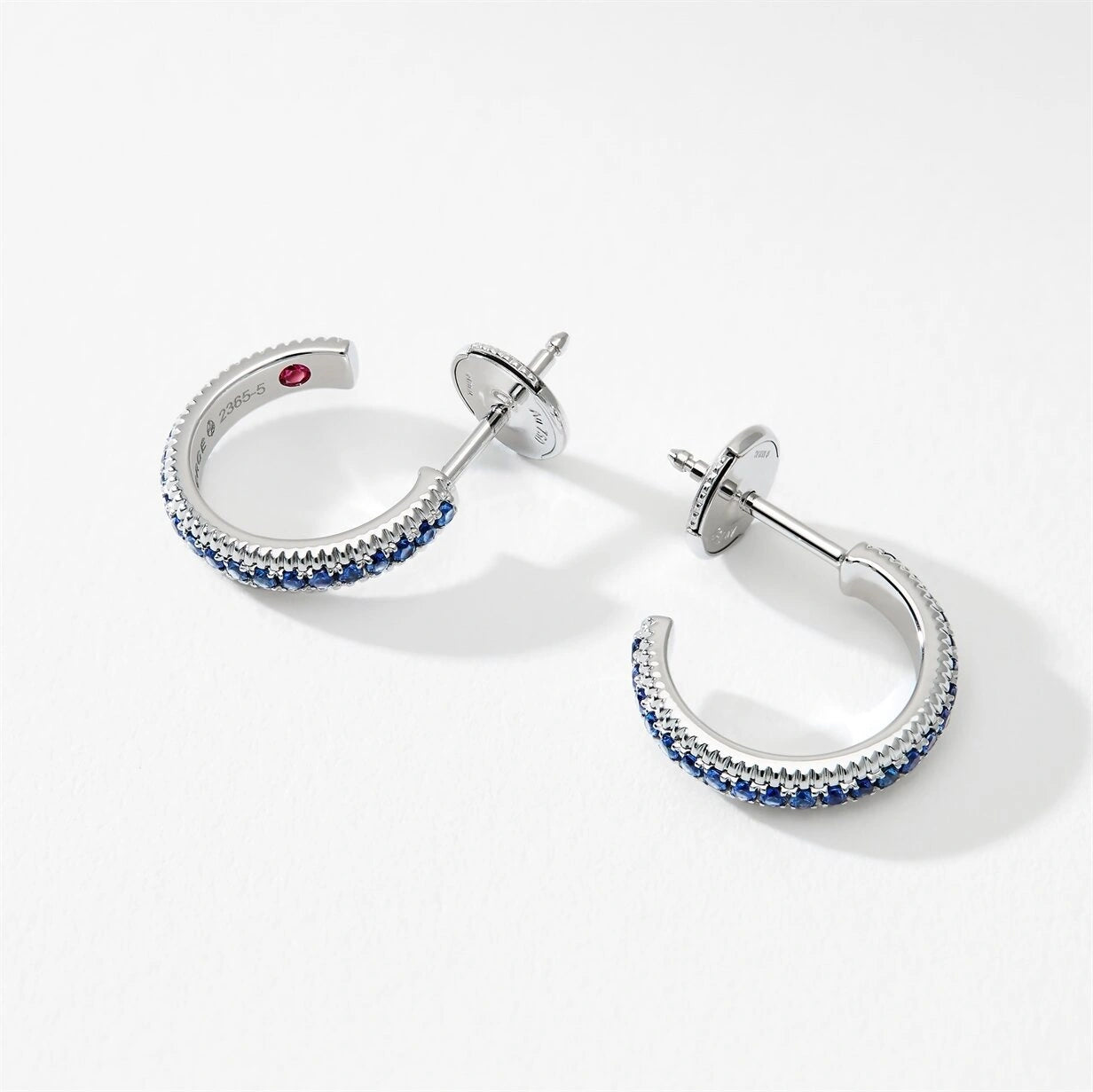 White Gold & Blue Sapphire Fluted Hoop Earrings | Fabergé