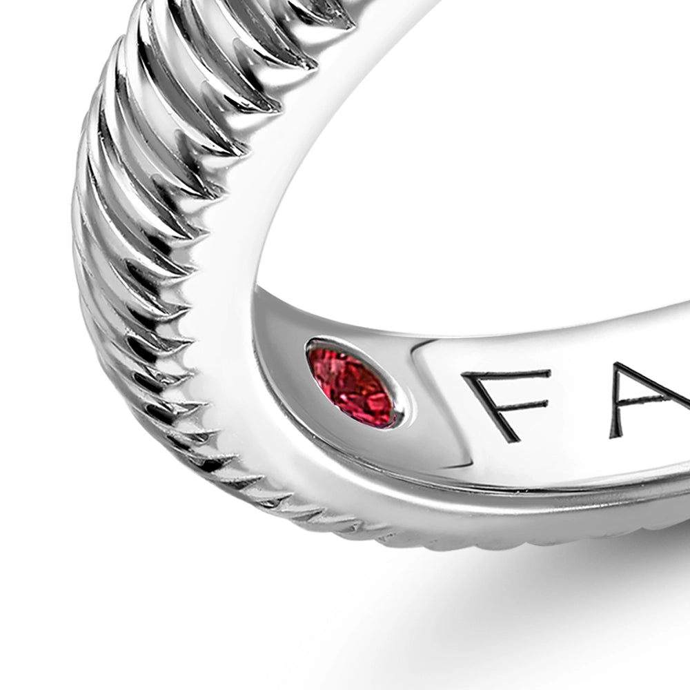 White Gold Emerald Fluted Ring | Fabergé