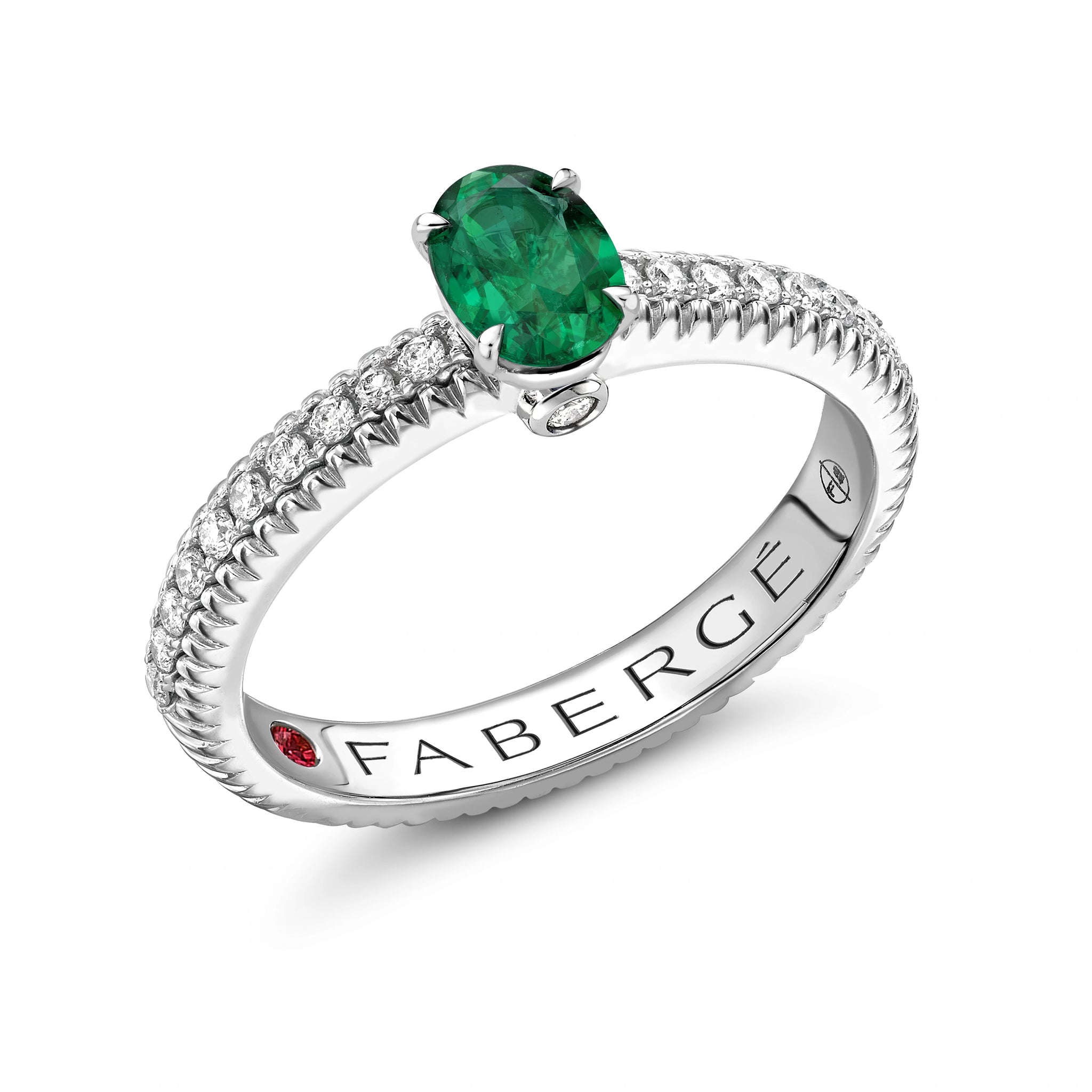 White Gold Emerald Fluted Ring with Diamond Shoulders | Fabergé