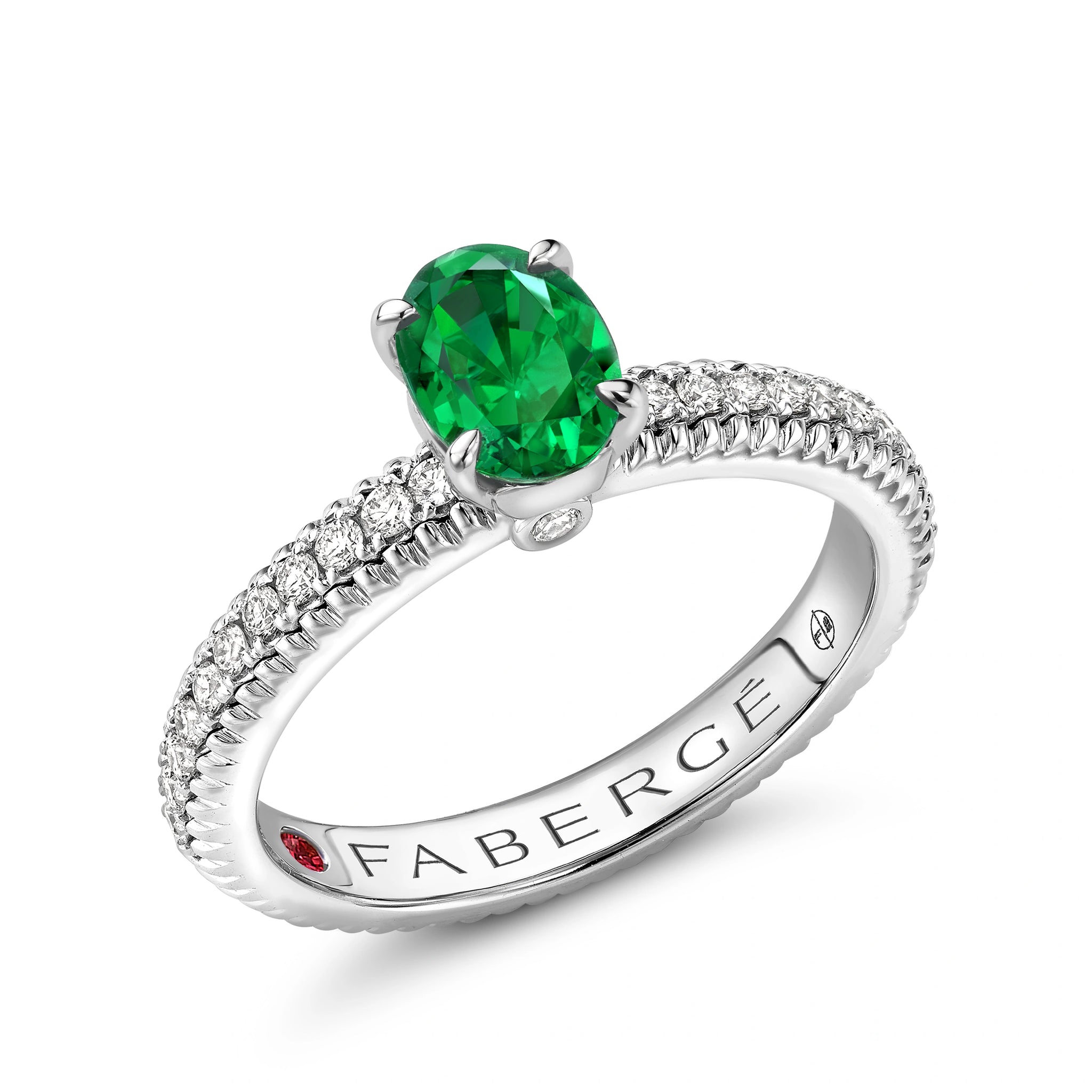White Gold Emerald Fluted Ring with Diamond Shoulders | Fabergé