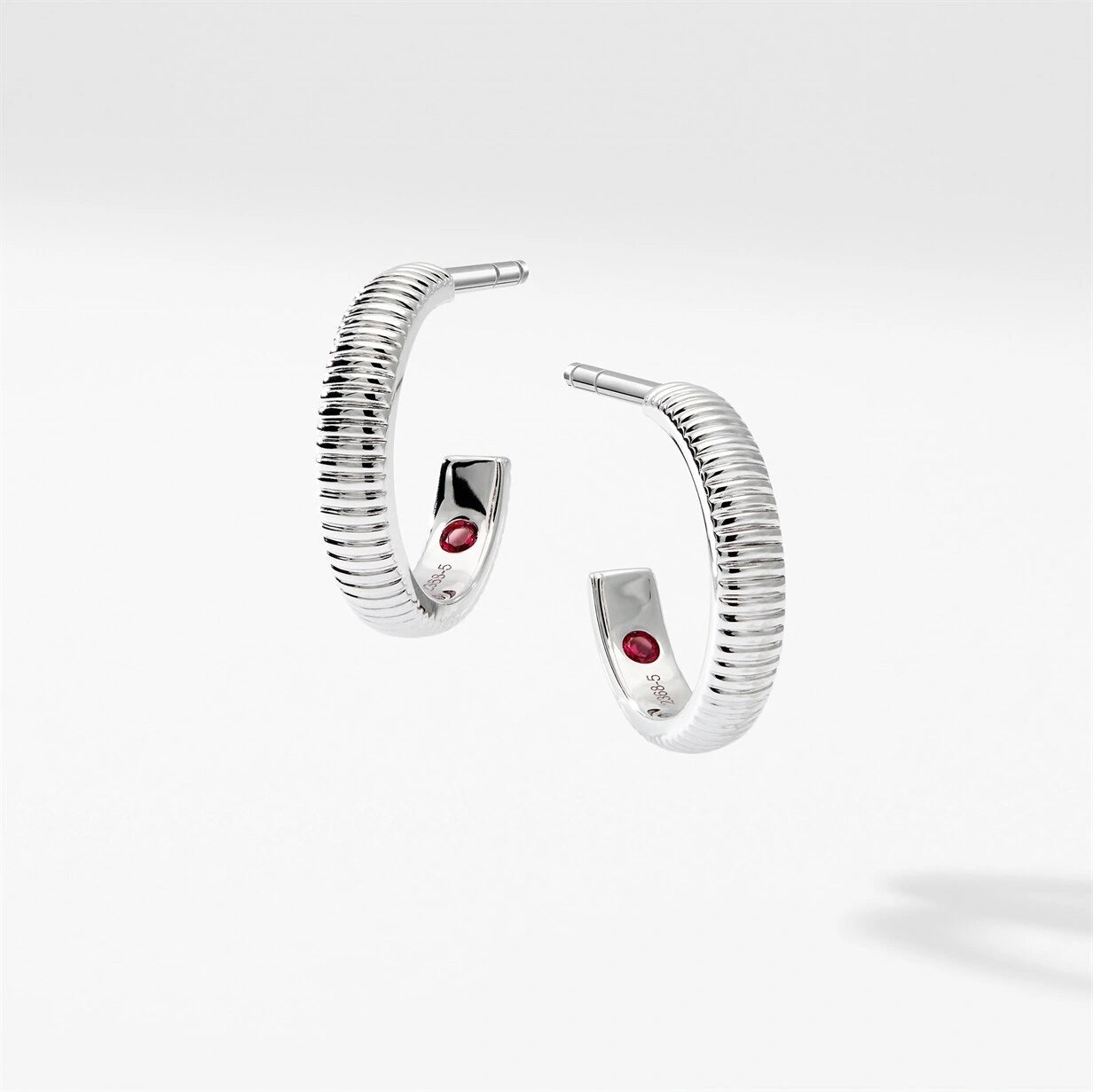 White Gold Fluted Hoop Earrings | Fabergé