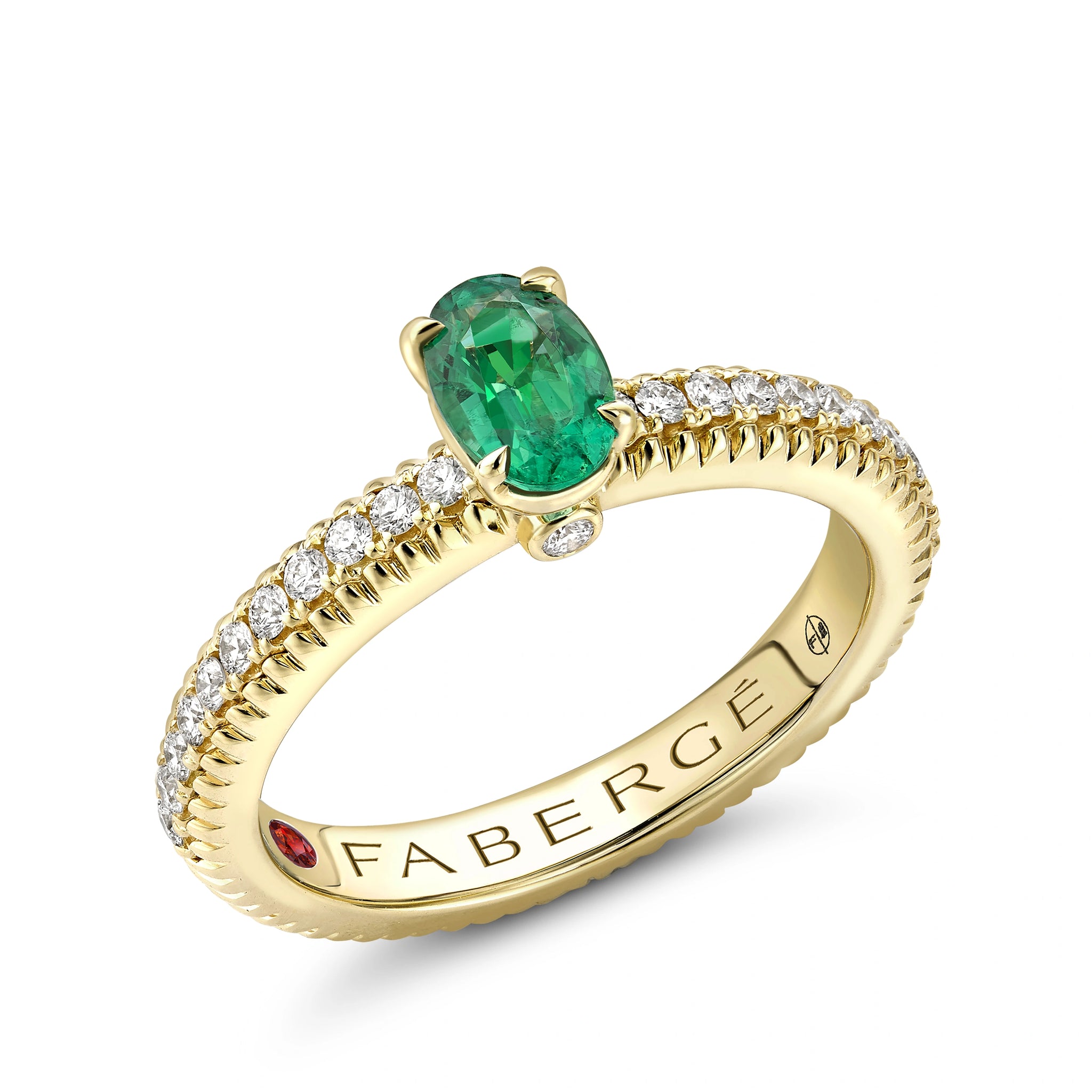 Yellow Gold Emerald Fluted Ring with Diamond Shoulders | Fabergé