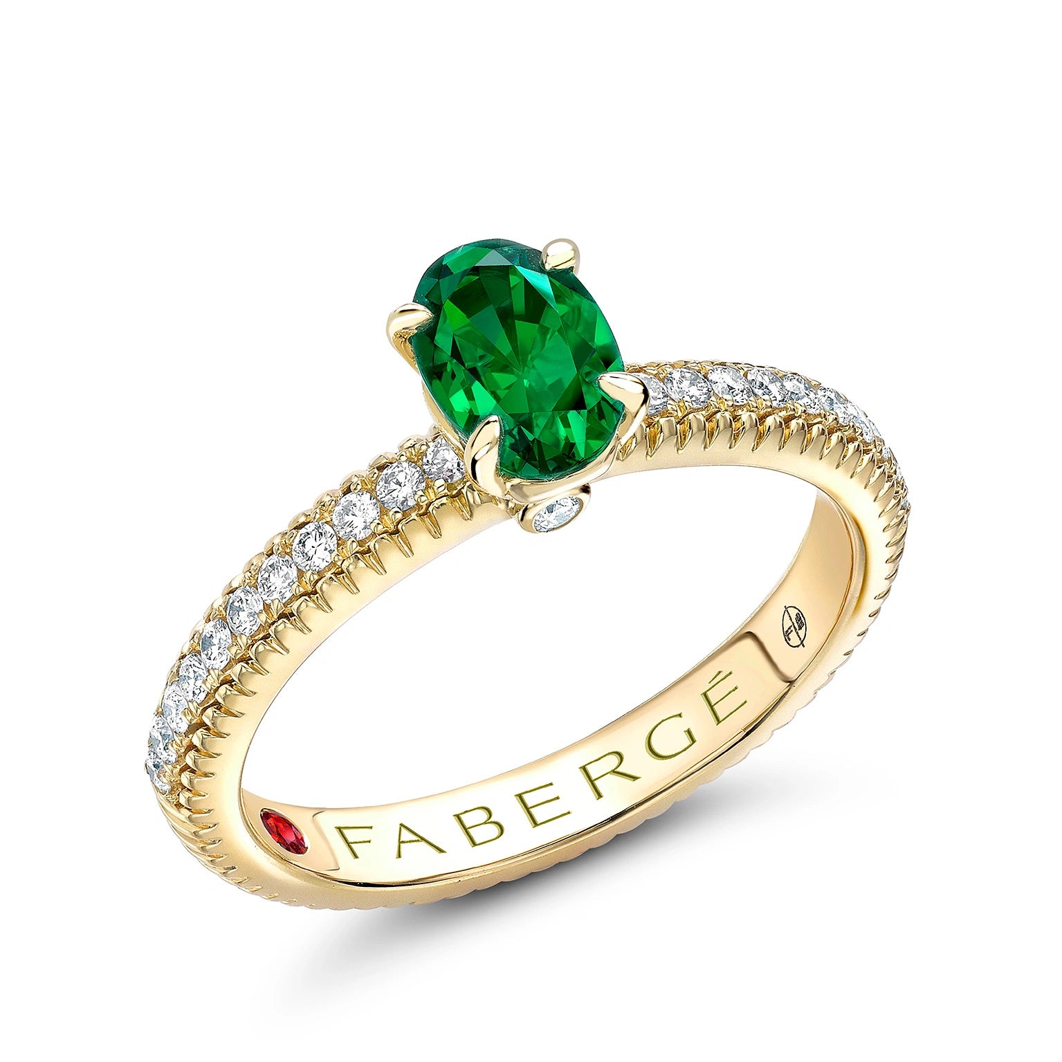 Yellow Gold Oval Emerald Fluted Ring with Diamond Shoulders | Fabergé