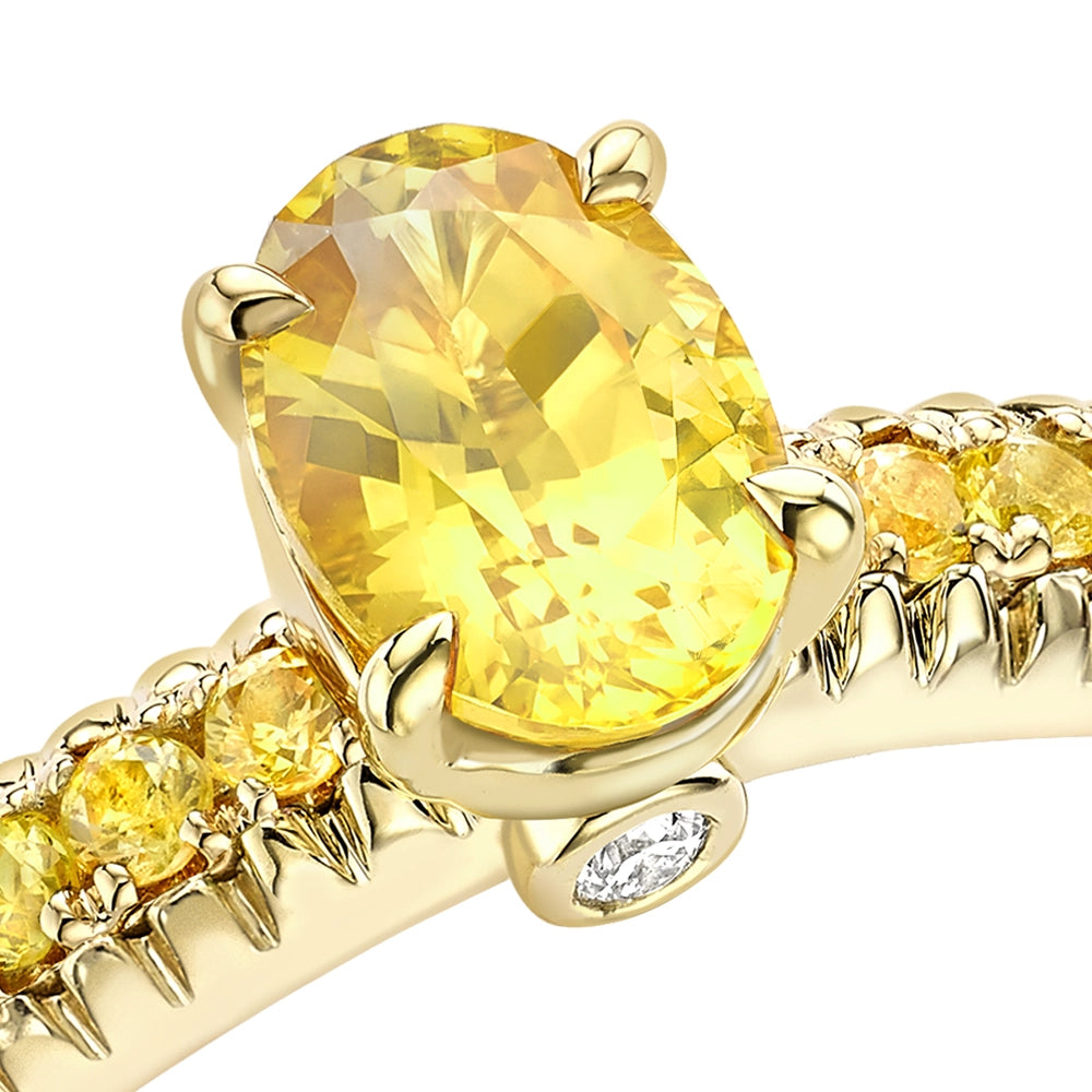 Yellow Gold Yellow Sapphire Fluted Ring with Yellow Sapphire Shoulders | Fabergé