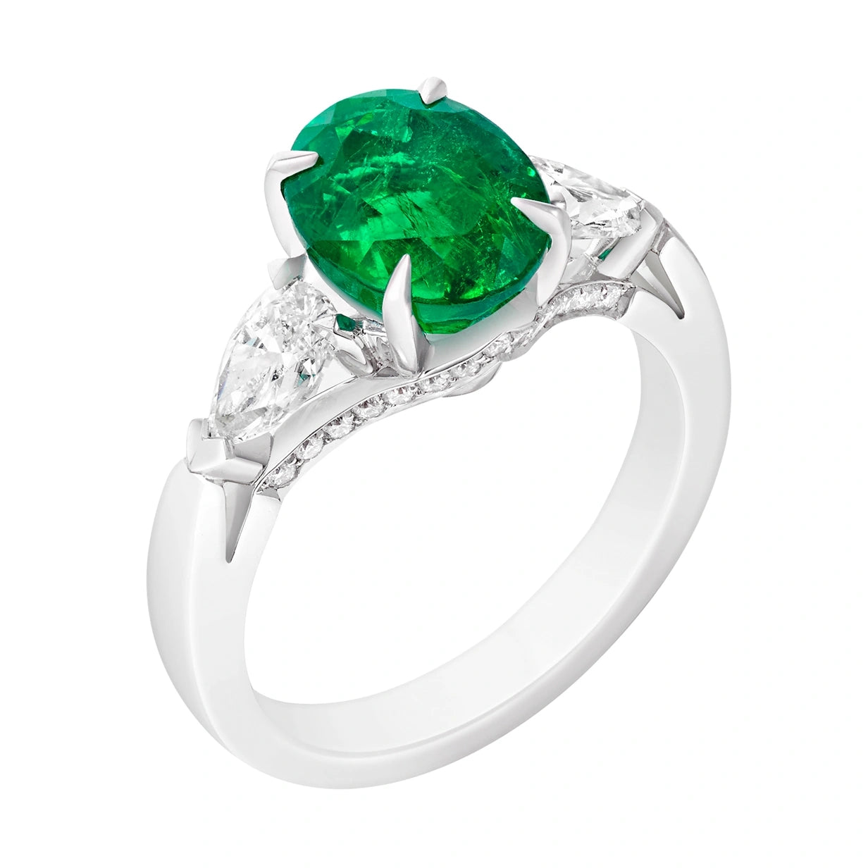 Platinum, White Diamond and Emerald Oval Ring | Fabergé