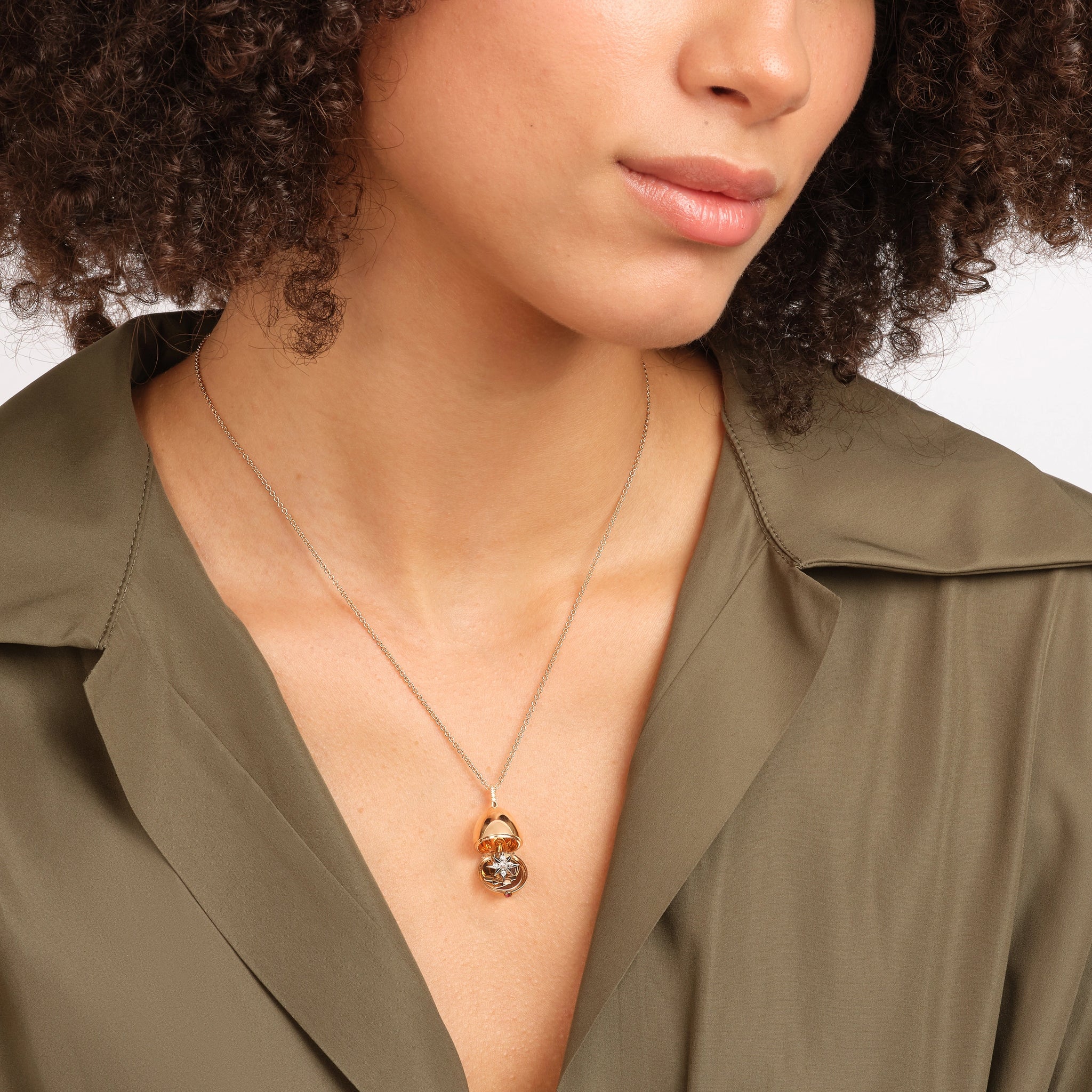 Rose Gold Diamond Set Star Surprise Locket | Fabergé