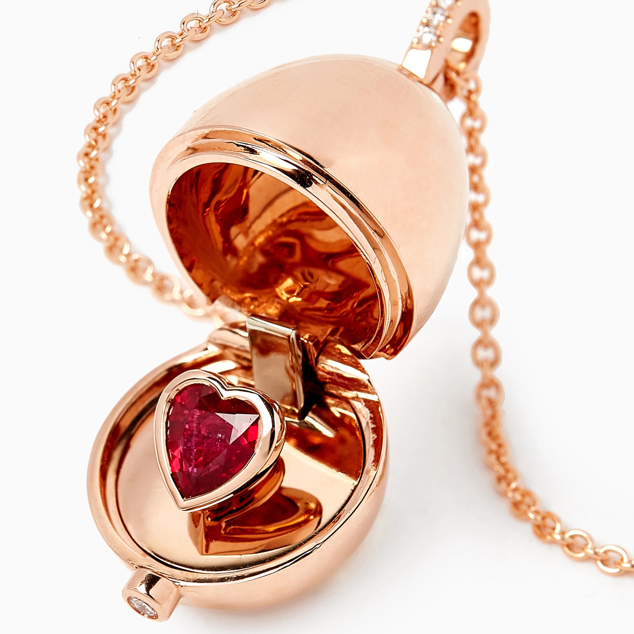 Gold Heated Ruby Heart Surprise Locket | Fabergé