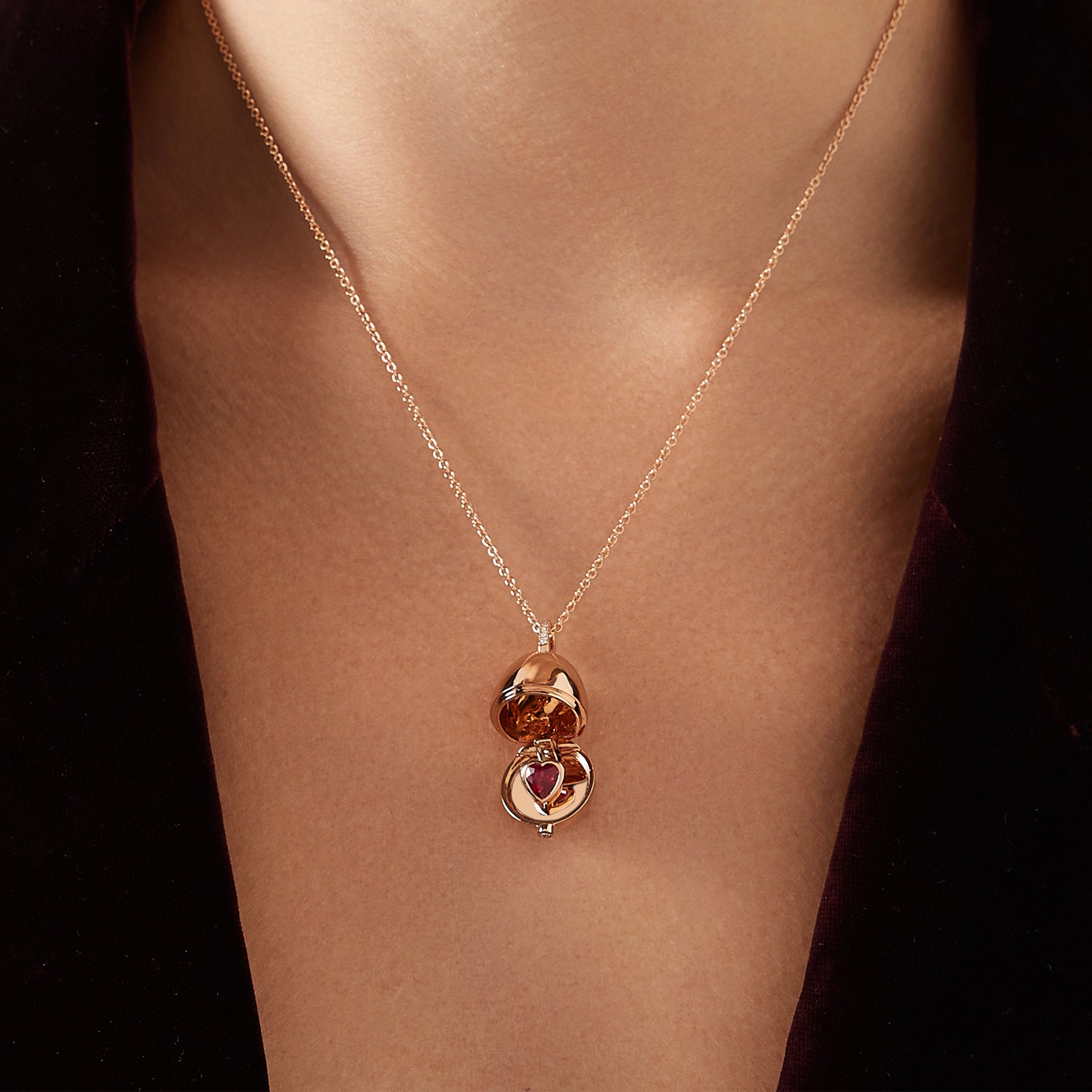 Gold Heated Ruby Heart Surprise Locket | Fabergé