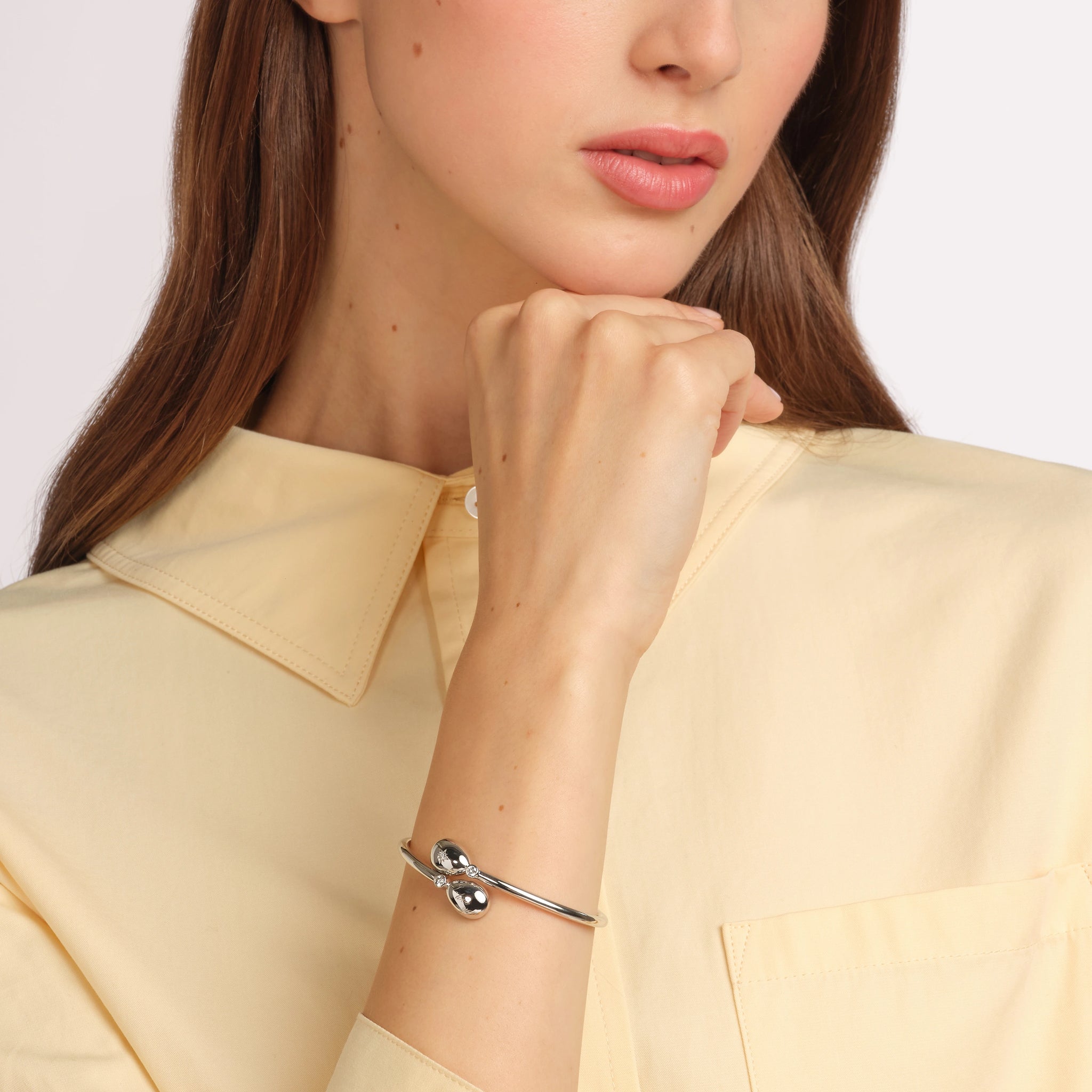 White Gold I Love You Crossover Bracelet | Fabergé