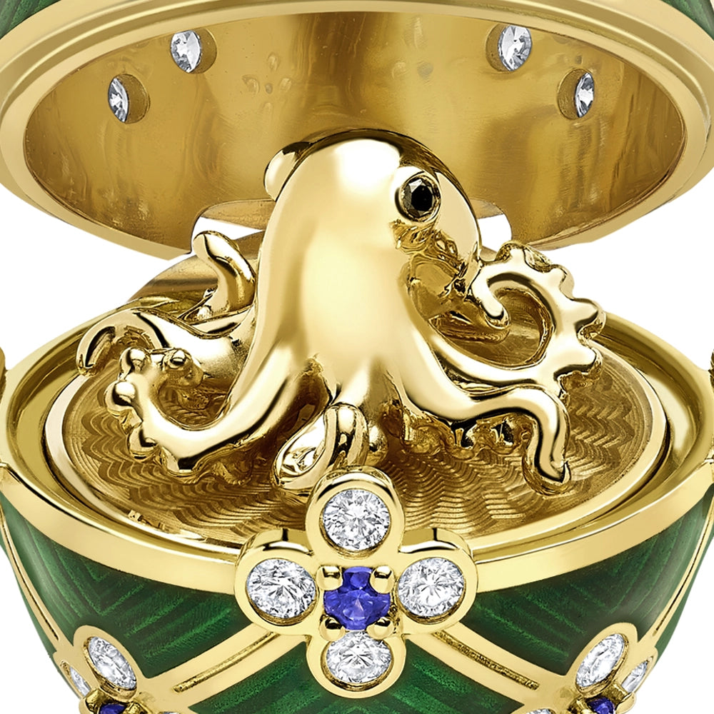 Limited Edition Yellow Gold & Green Guilloché Enamel Octopussy Egg Surprise Locket | Fabergé