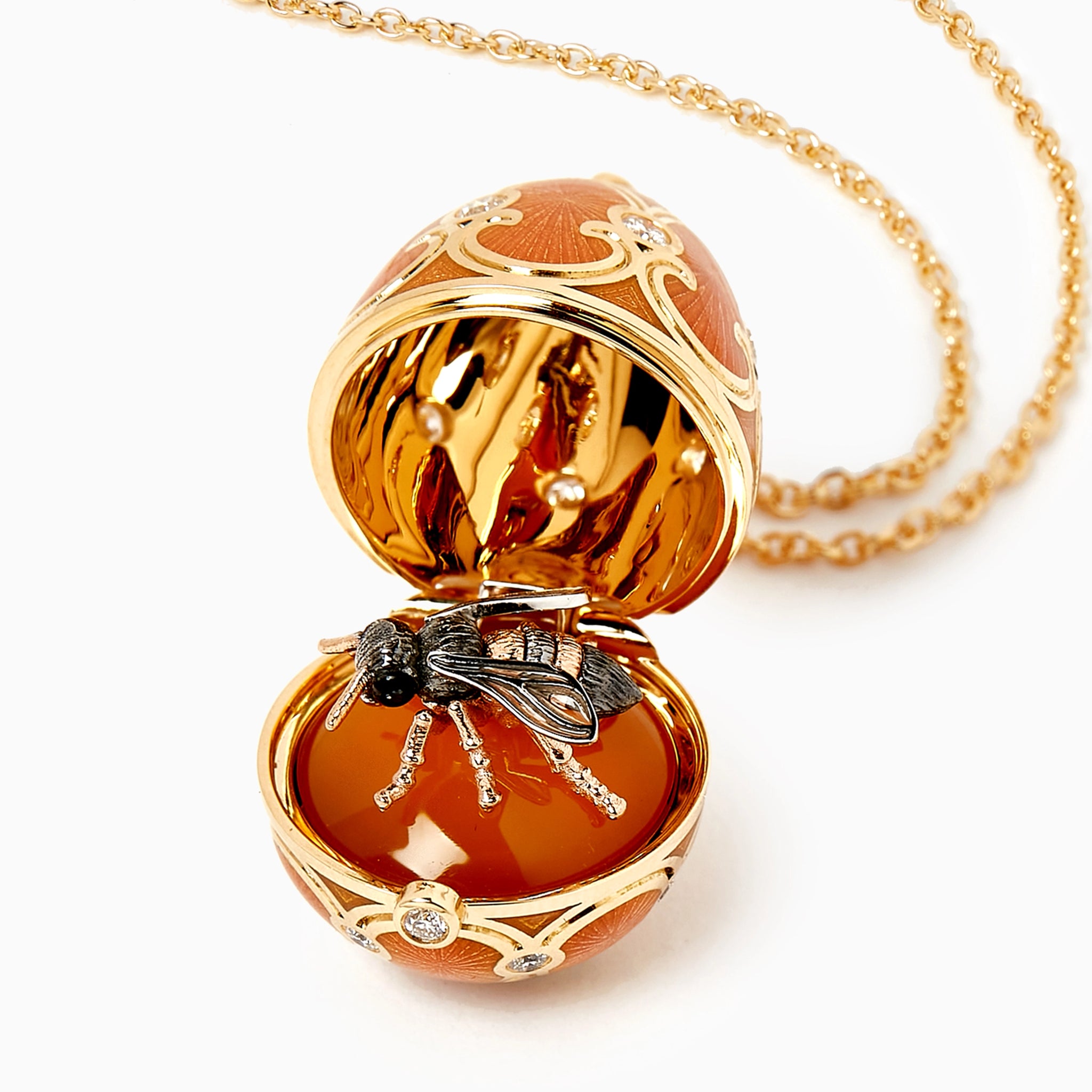 Yellow Gold Diamond & Guilloché Enamel Bee Surprise Locket | Fabergé