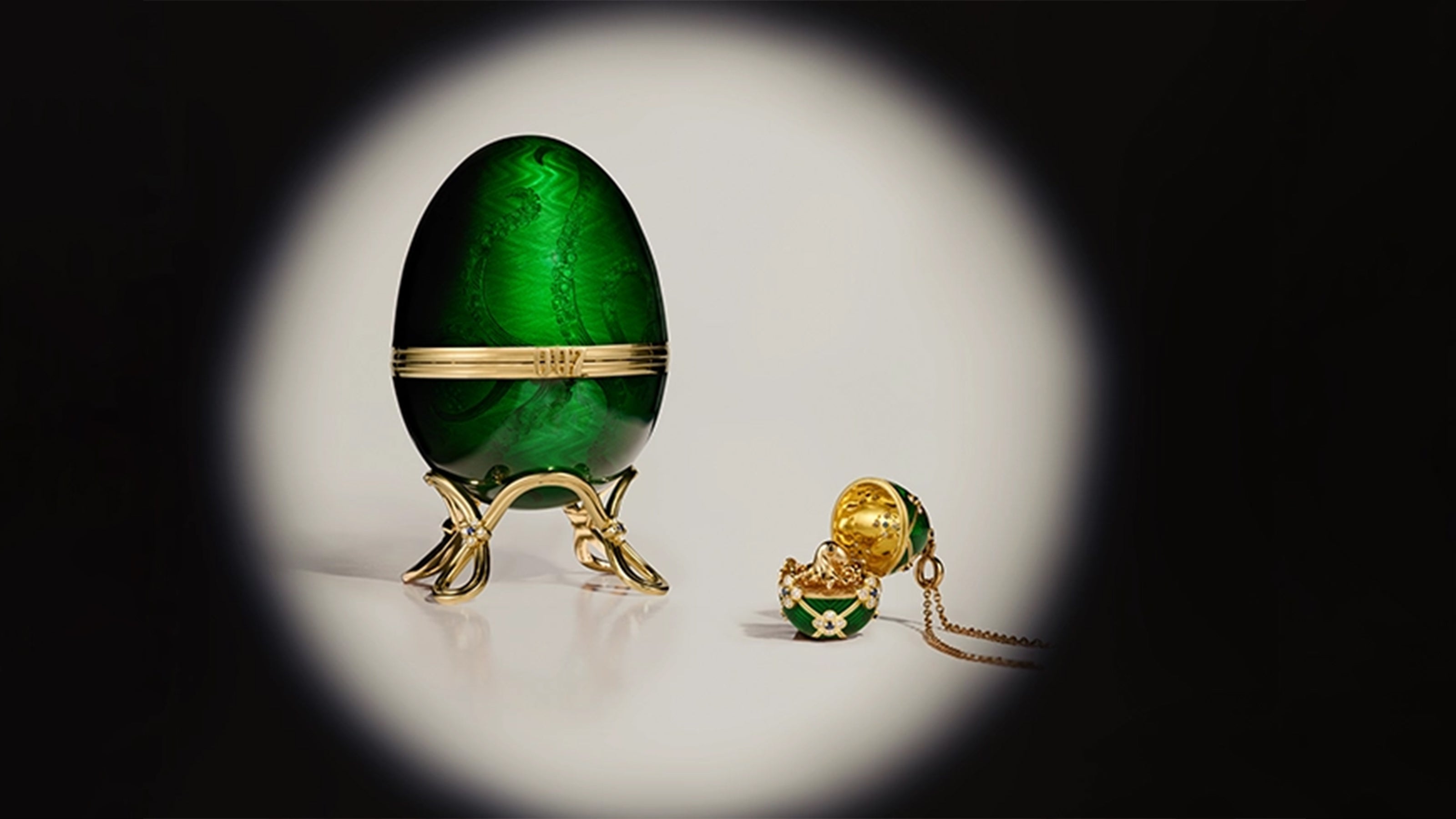 Fabergé-Announces-Partnership-With-007-Fabergé-x-007-Egg-Objet-commemorating-our-180th-anniversary-and-60th-anniversary-first-James-Bond