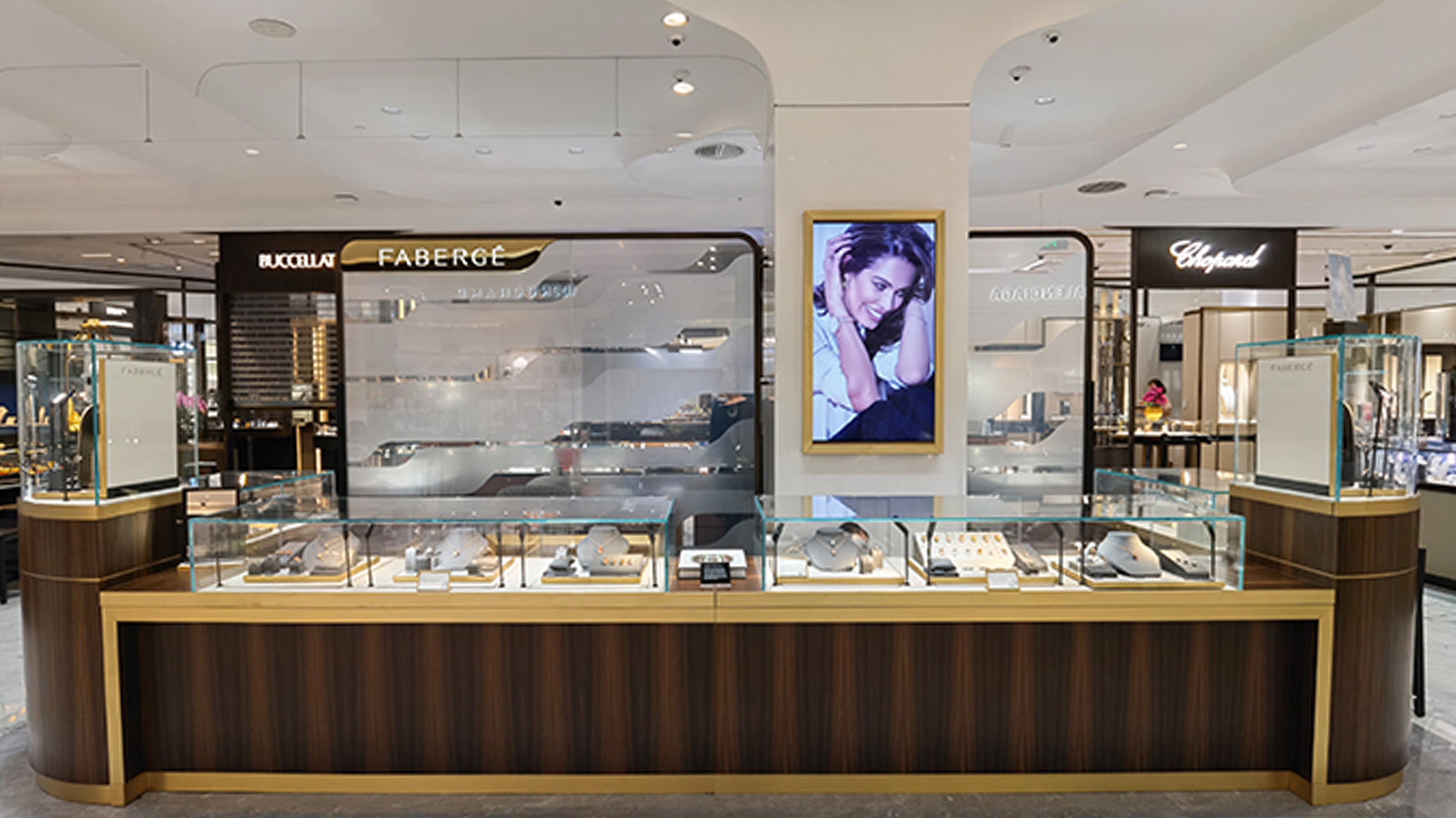 Fabergé-arrives-in-Beijing-SKP-department-store-in-Beijing-2022