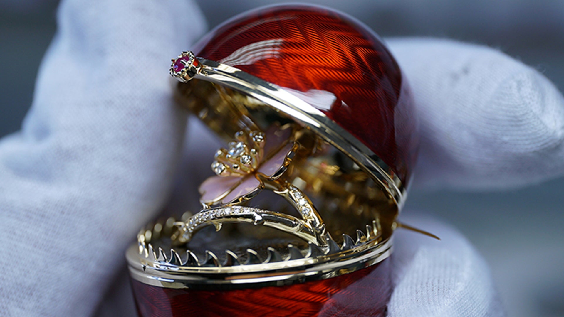 Oeuf de style Fabergé de bijoux de perle rose UNIQUE, boîte Oeuf de style Fabergé de bijoux de perle rose UNIQUE, boîte