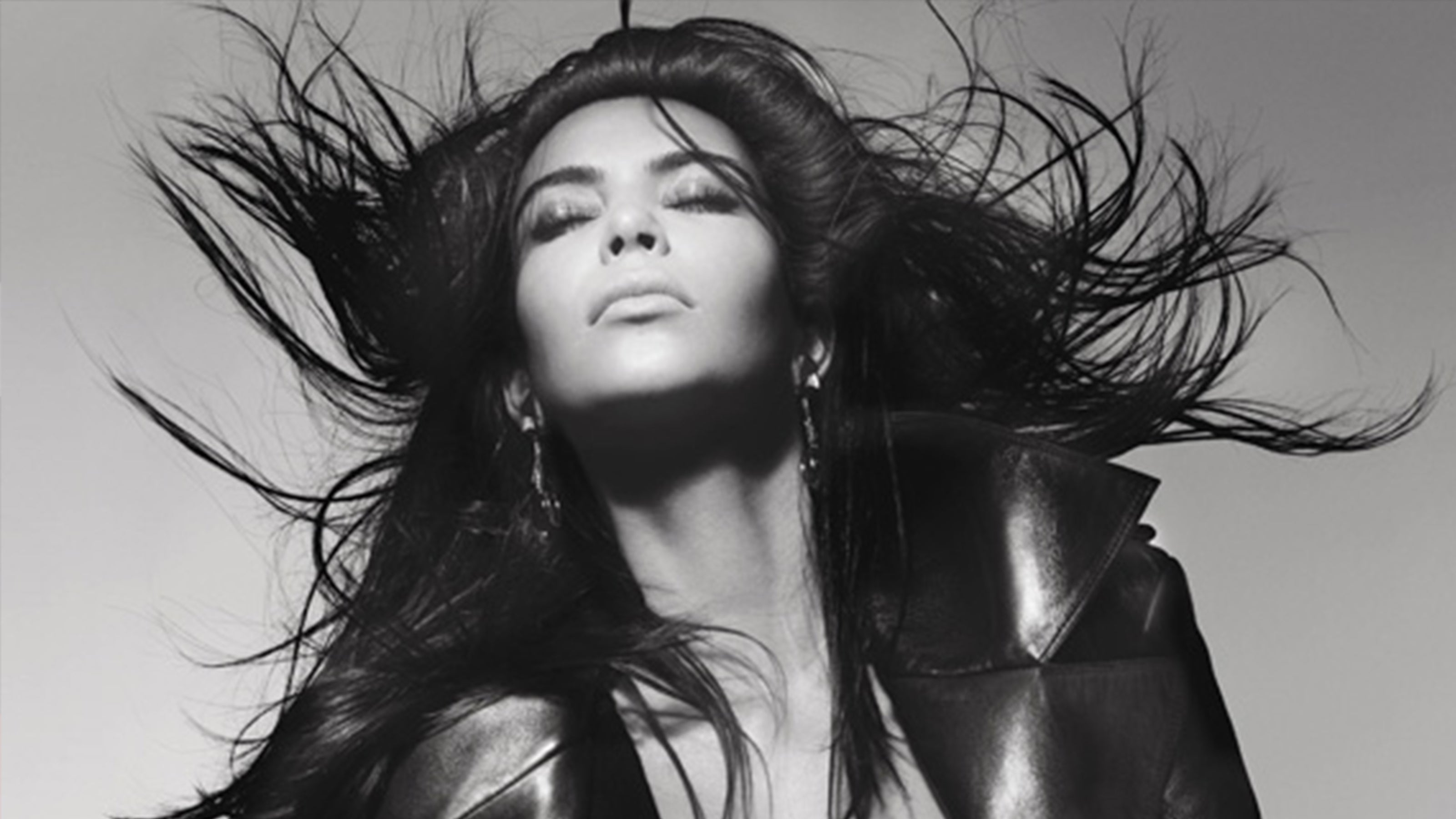 Kim-Kardashian-Fabergé-Dissonance-Earrings-V-Magazine