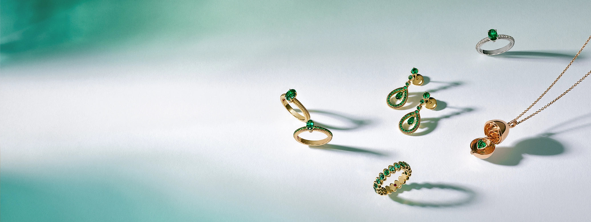 Faberge-Emerald-Jewellery_copy_FABERGÉ